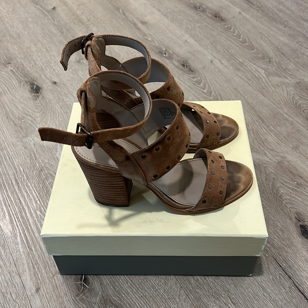 Taupe heels